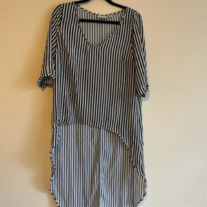 High Low vertical Black and white Stripes Top